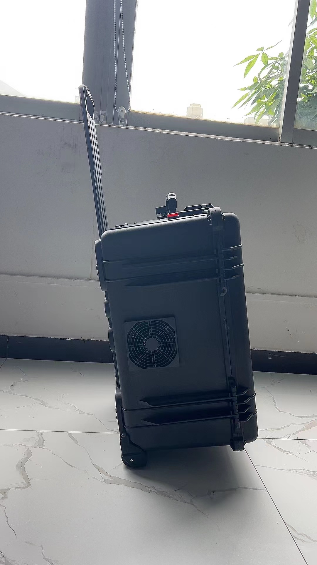 衢江手拉箱型移动通信干扰器